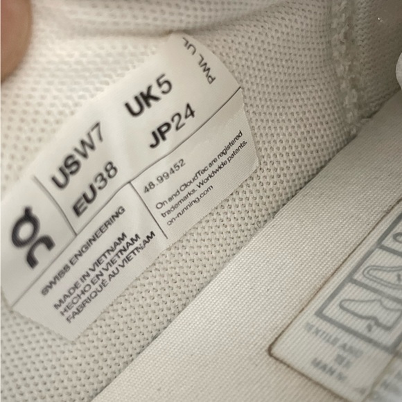 On Cloud The Roger Advantage White Leather Running Athletic Casual Shoes Size 7 - Picture 7 of 15